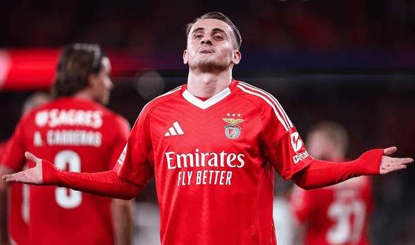 阿克图尔科卢一锤定音！本菲卡主场1-0淘汰费内巴切晋级欧冠小组赛